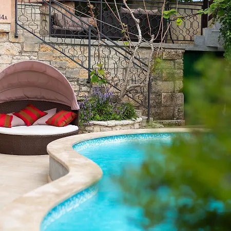 Vila Cozy In With Swimming Pool *